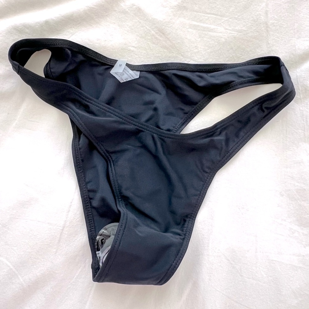 New Women’s Bikini Bottom Medium